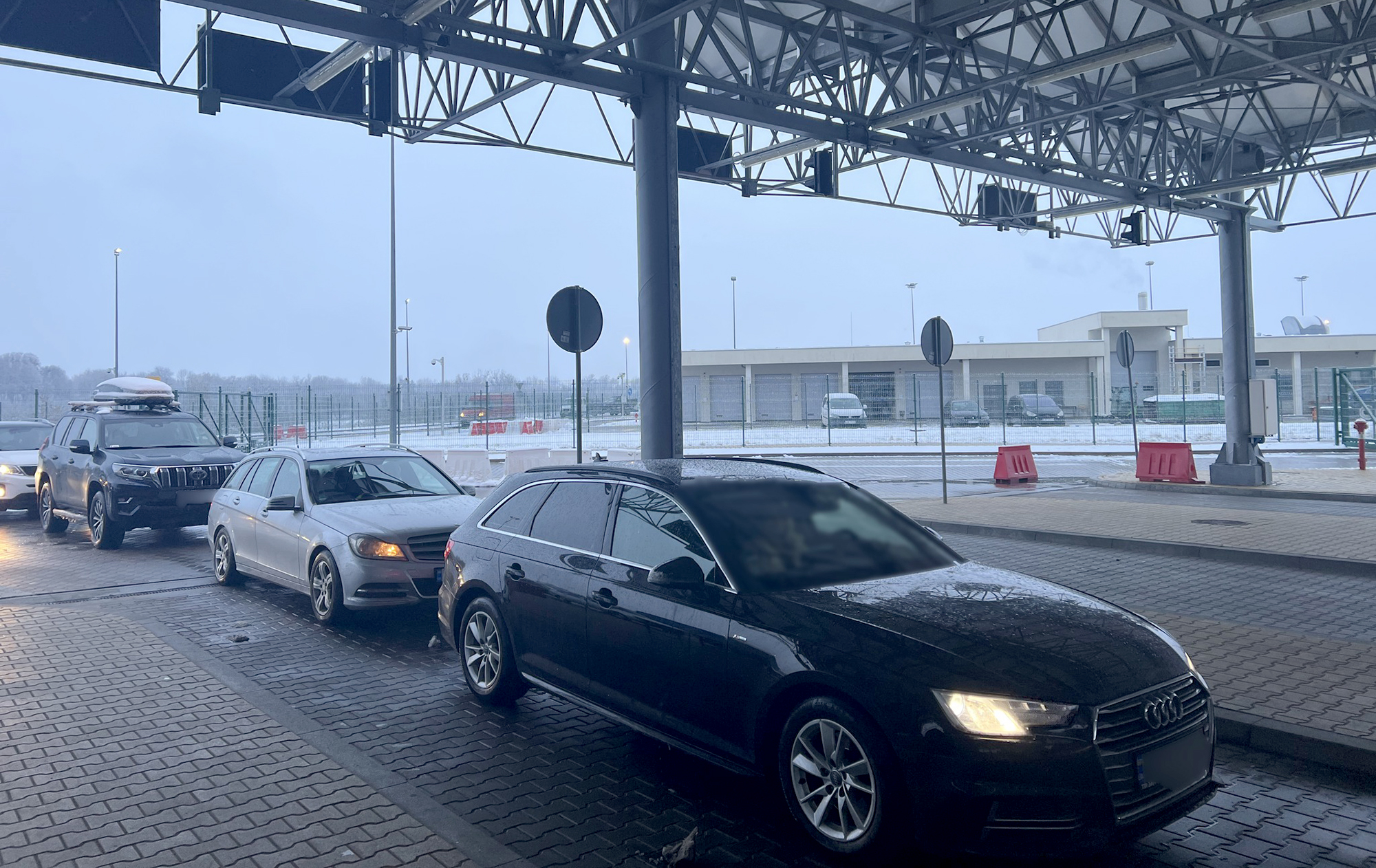 Очереди на КПП. Как пересечь границу без задержек и проблем: советы